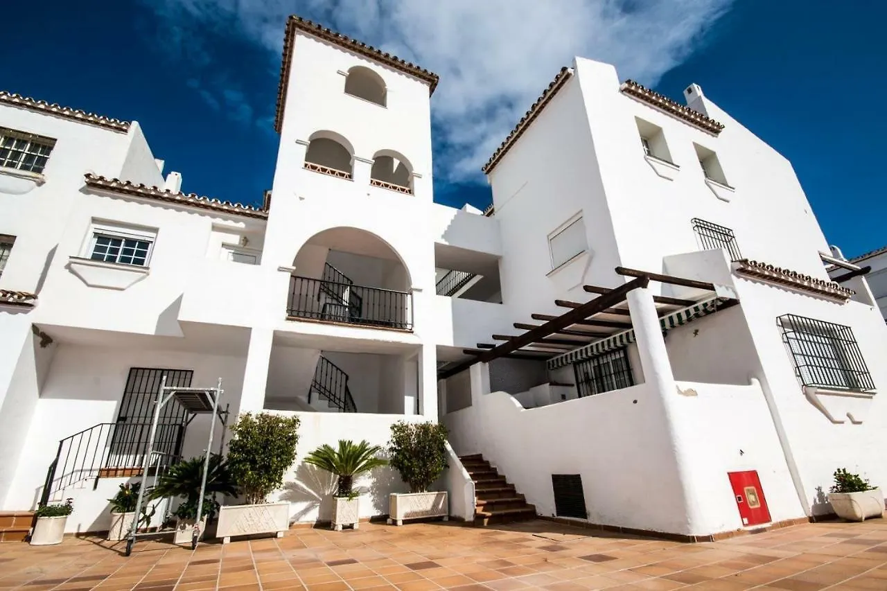 Puerto De La Duquesa Beach Apartment Castillo de Sabinillas 0*,  Spanje