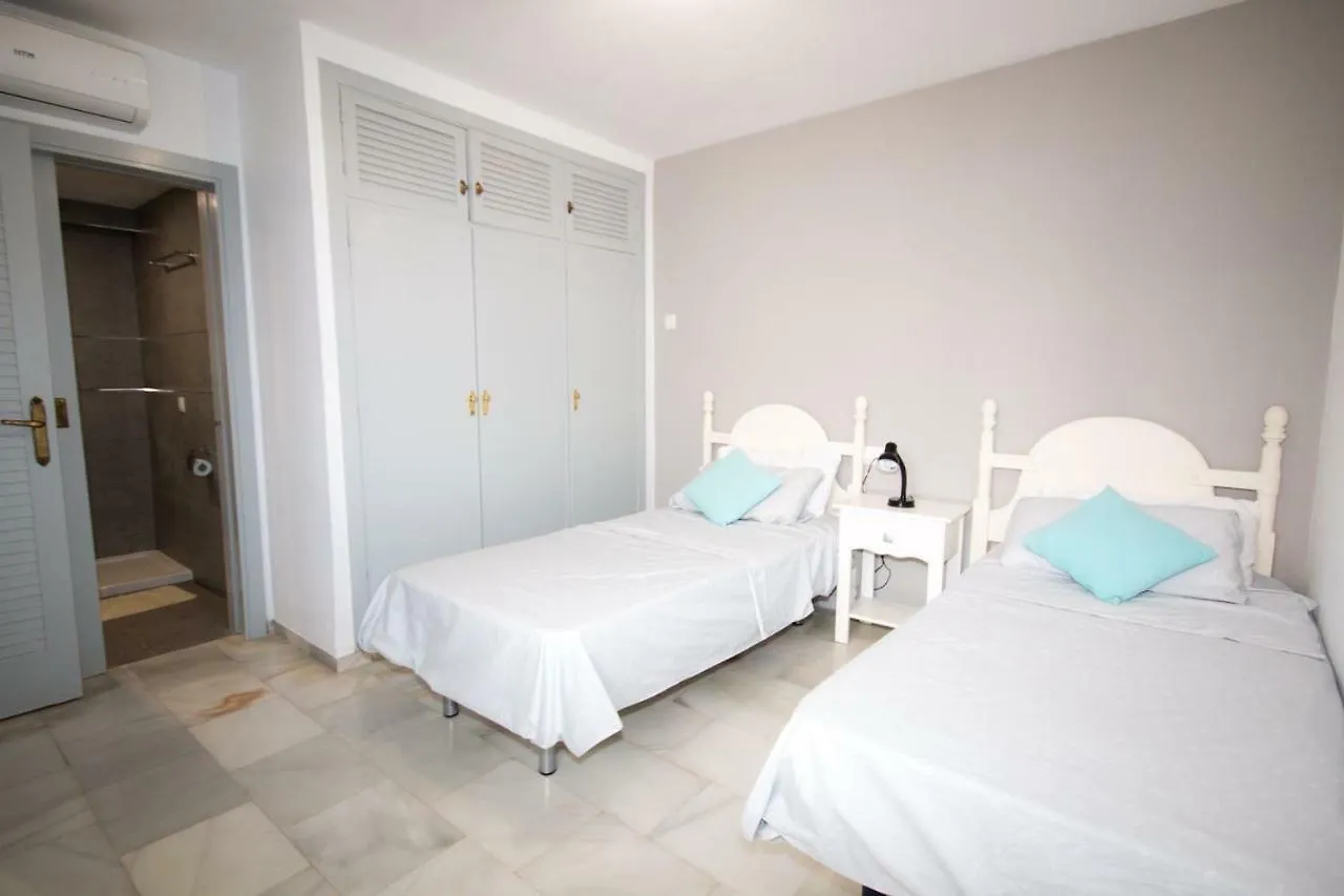 Puerto De La Duquesa Beach Apartment Castillo de Sabinillas Spanje