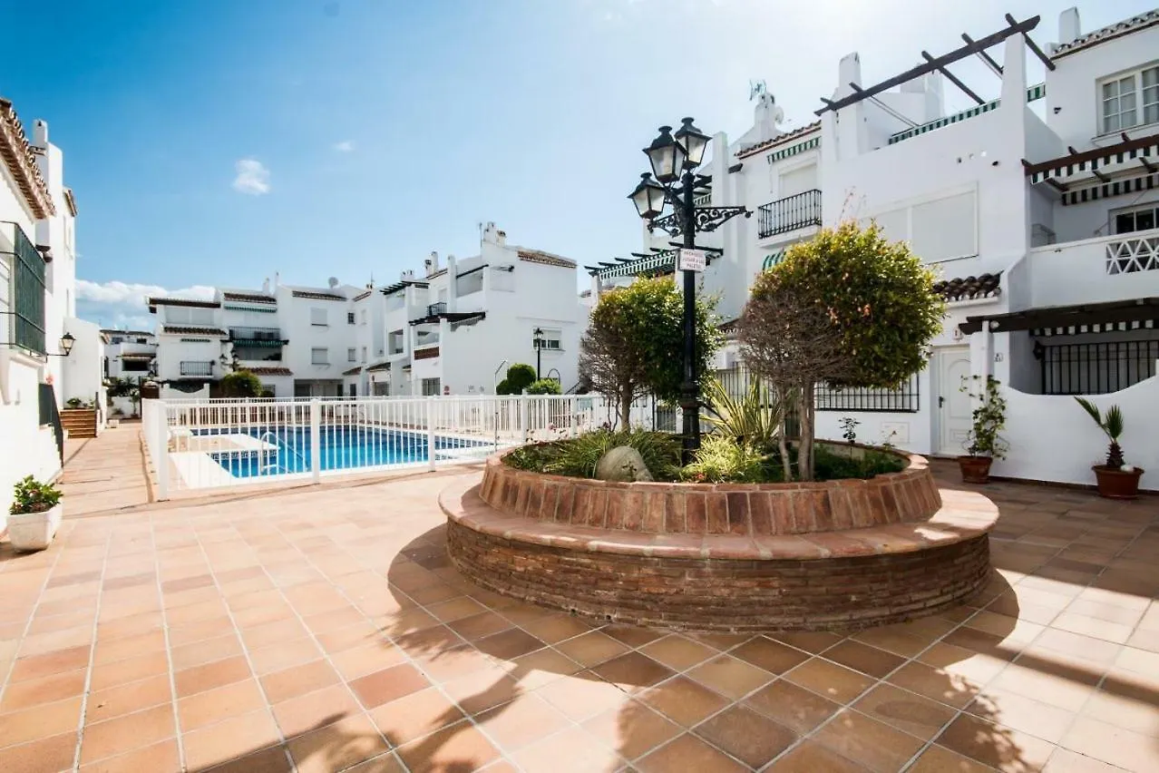 Puerto De La Duquesa Beach Apartment Castillo de Sabinillas Vakantiehuis