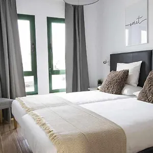  Apartment Holyhome Premium 112 Spain