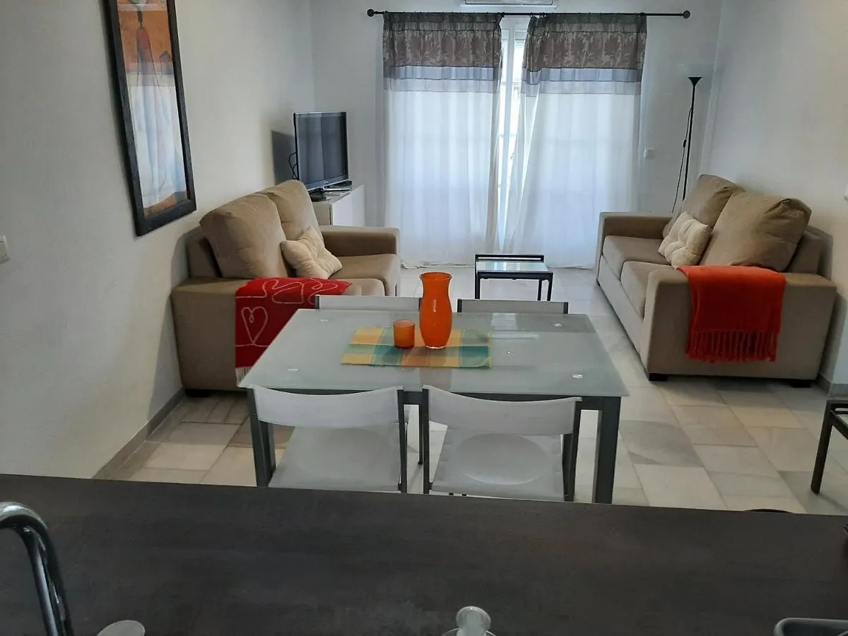 Puerto De La Duquesa Beach Apartment Castillo de Sabinillas 0*,  إسبانيا