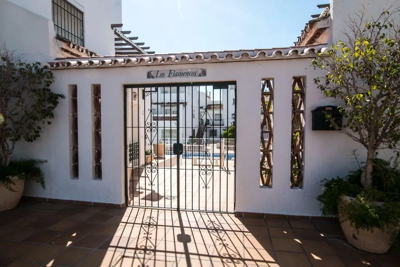 Puerto De La Duquesa Beach Apartment Castillo de Sabinillas
